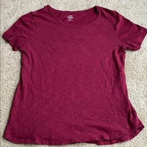 Old Navy burgundy t-shirt